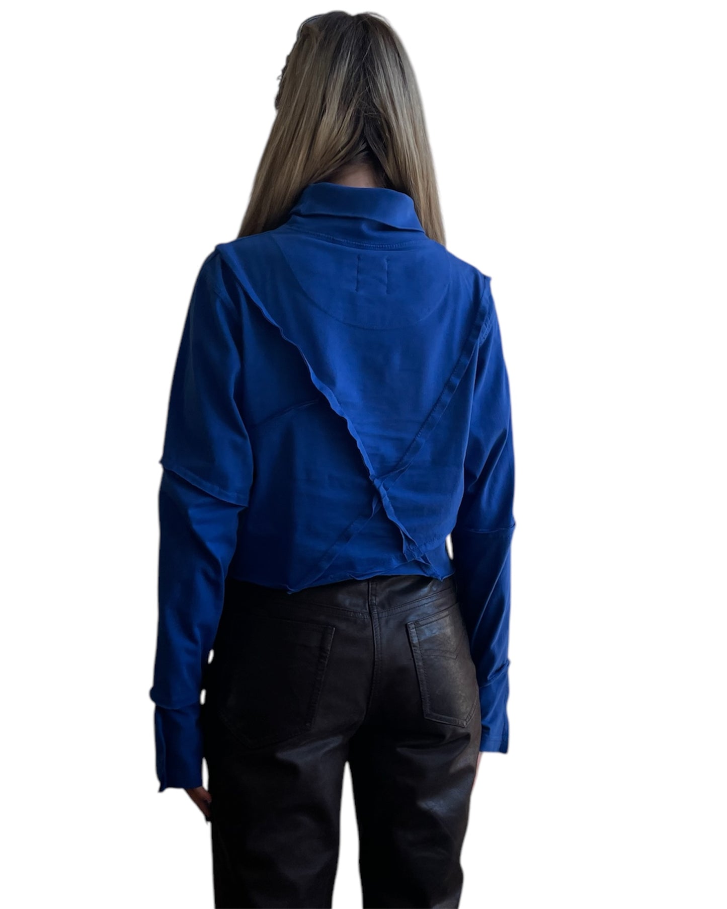 OPEN CUT TURTLENECK